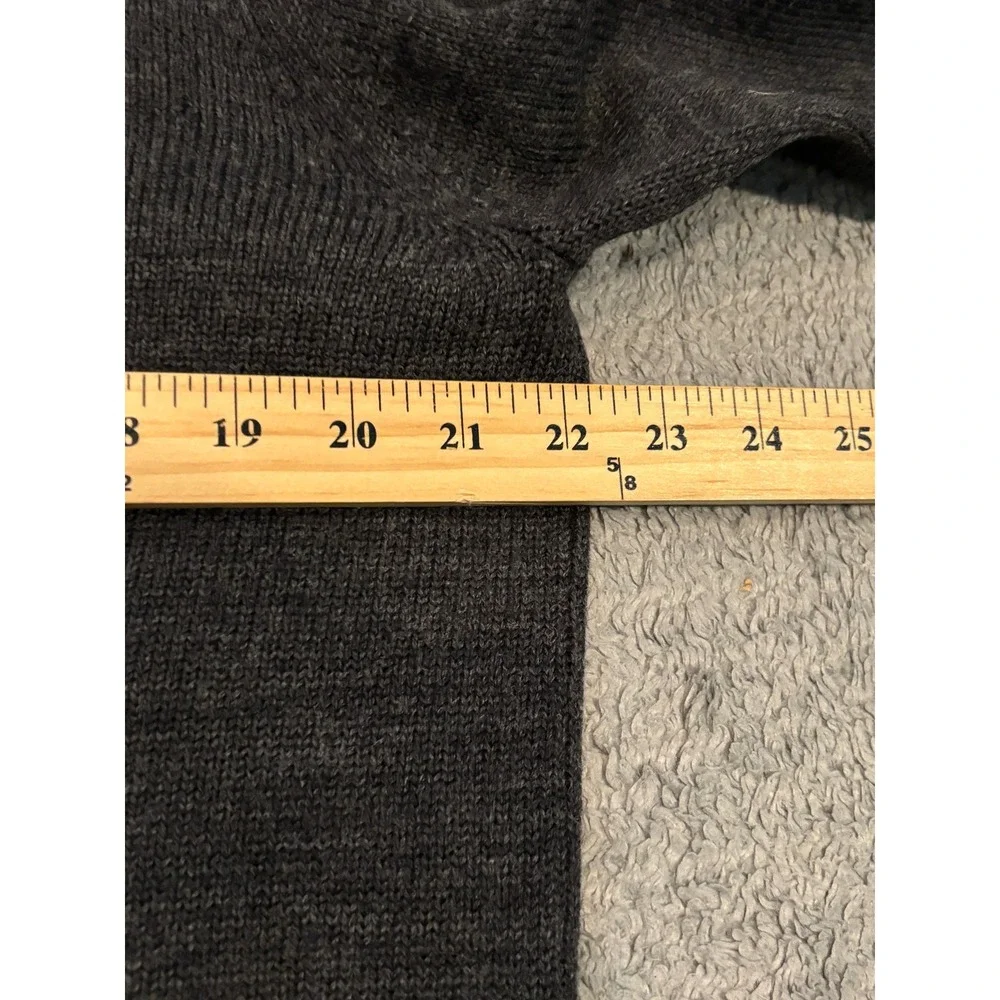 Eddie Bauer Mens V-Neck Sweater 100% Wool Charcoal Gray Long Sleeve Pullover M